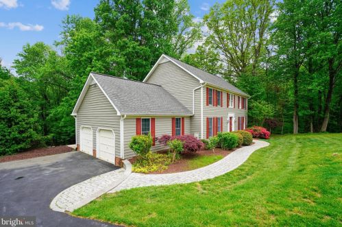 2208 Huntfield Ct, Gambrills, MD 21054-1831