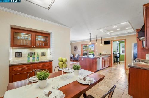 732 San Simeon Ct, Concord CA  94518-2316 exterior