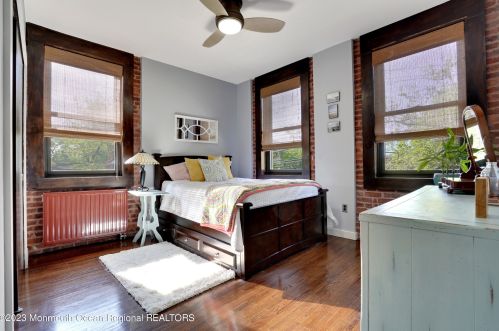 1034 2nd Ave, Tinton Falls NJ  07712-5834 exterior