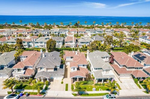 6937 Catamaran Dr, Carlsbad, CA 92011-3219