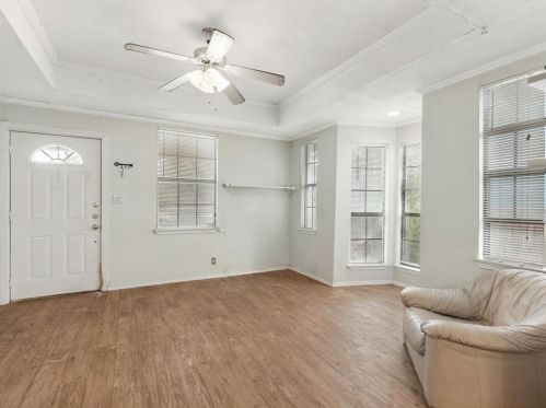 1212 Lilac St, Fort Worth TX  76110-2039 exterior