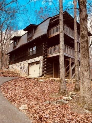 1423 Little Hendricks Mountain Rd, Big Canoe, GA 30143-7513