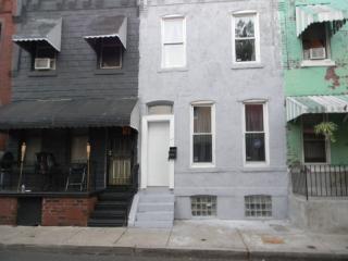 2262 Gratz St, Philadelphia PA  19132-4335 exterior