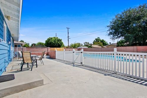 3112 Olinda Ln, Anaheim CA  92804-1721 exterior