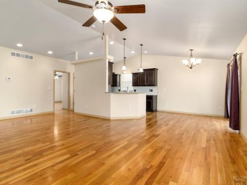 2211 Crestwood Ln, Pueblo CO  81008-2851 exterior