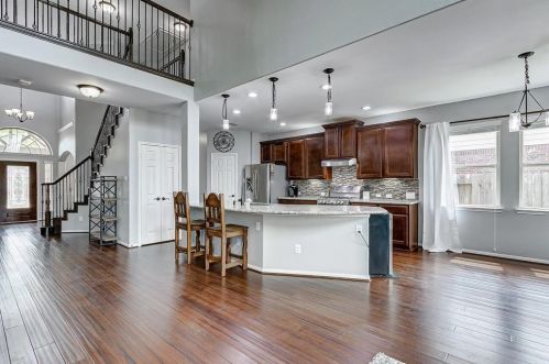 9306 Wheatfield Ln, Richmond TX 77469-5358 exterior