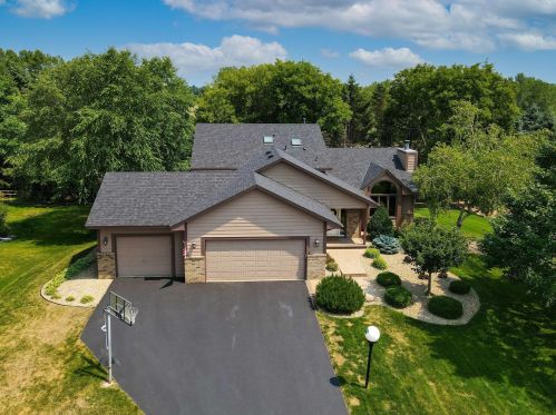 2355 Oak Glen Dr, Stillwater, MN 55082-9624