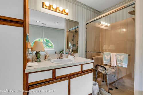 181 Old Orch Ln, Tinton Falls NJ 07712-2570 exterior