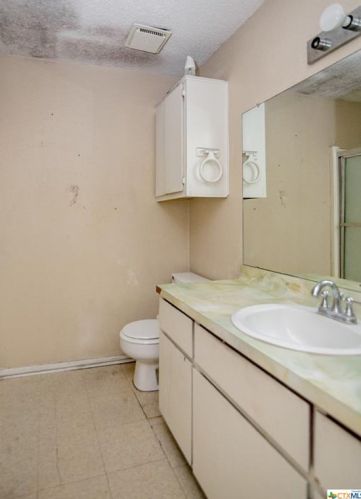 1905 Ben Wilson St, Victoria, TX 77901-7418