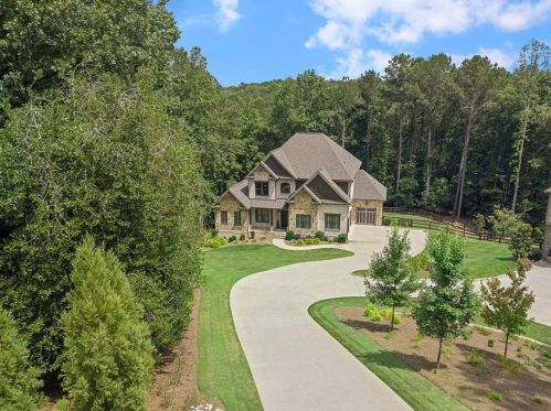 514 Deer Run Way, Holly Springs, GA 30189-6155