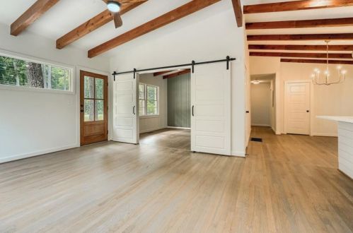 4590 Briarcliff Rd, Atlanta GA  30345-2160 exterior