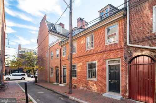 758 Front St, Philadelphia PA 19147-3523 exterior