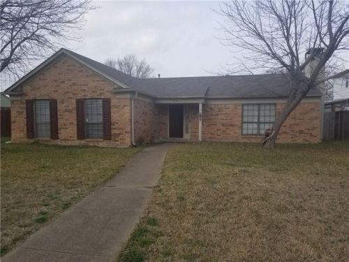 613 Melissa Ln, Garland TX  75040-4754 exterior