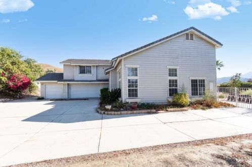3036 Parvin Dr, Colton, CA 92324-9530