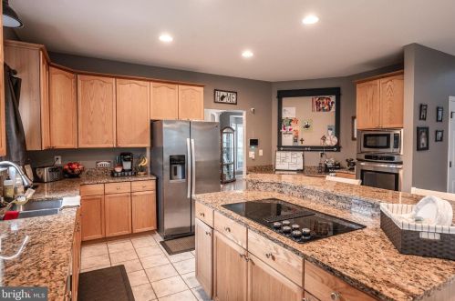 125 Gap Vw Blvd, Harpers Ferry WV 25425-3003 exterior