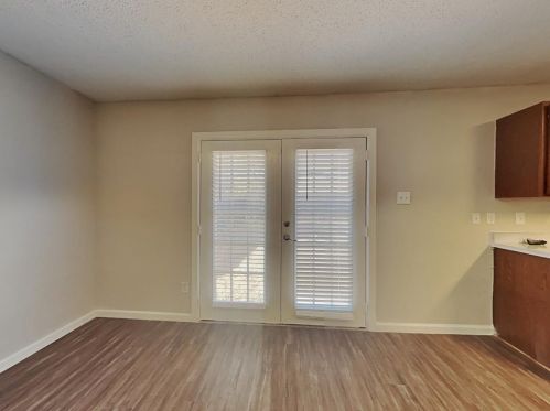 9945 Sparrow Hawk Ln, Fort Worth TX  76108-4330 exterior