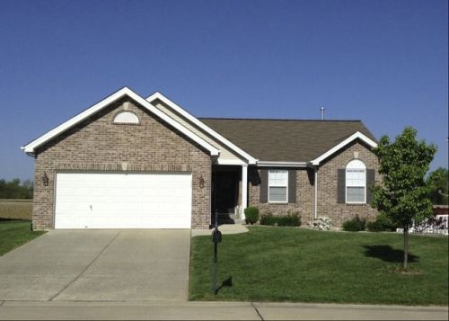 909 Mist Flower Dr, Foster Pond, IL 62298-3180