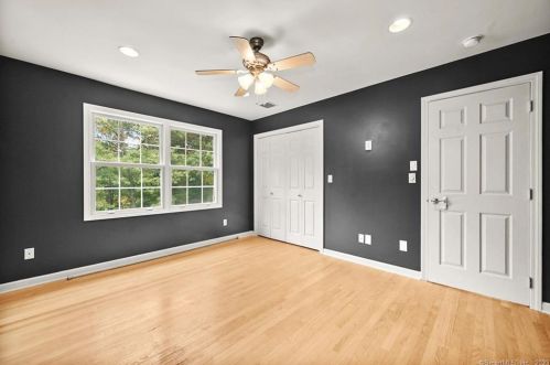 63 Turkey Roost Rd, Upper Stepney CT  06468-3127 exterior