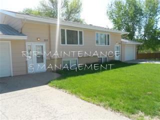 2005 Kennedy Ave, Bismarck ND  58501-2362 exterior
