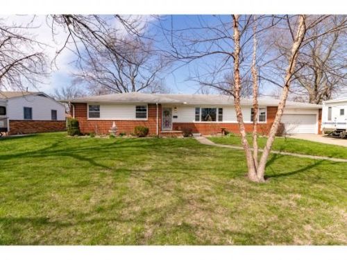 1416 Annis Ave, Mattoon, IL 61938-5902