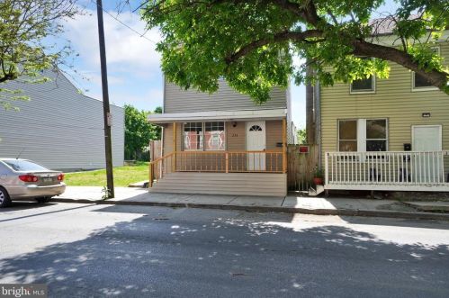 234 Penn St, York, PA 17401-2913