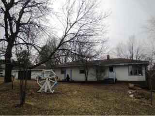 9905 Dale Rd, Saint Paul, MN 55129-9032