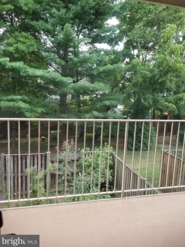 2821 Kalmia Lee Ct, Falls Church, VA 22042-1709