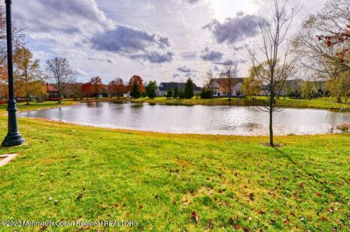 85 Gables Way, Jackson Twp, NJ 08527-6312