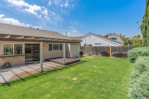 6219 Woodsboro Ave, Anaheim CA  92807-2346 exterior