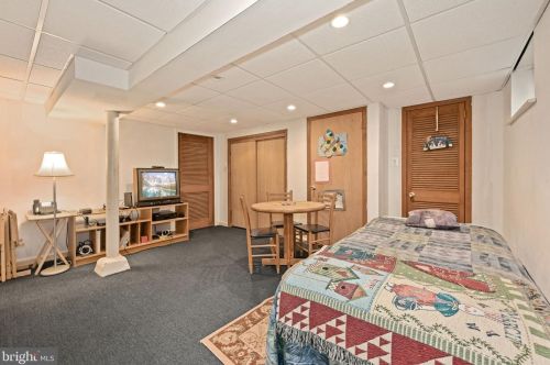 727 Redman Ave, Haddonfield NJ 08033-2743 exterior