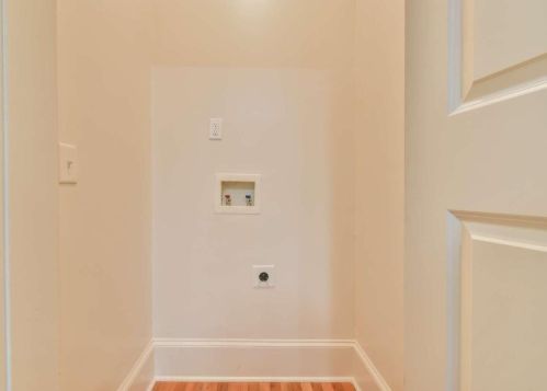 445 Hemlock Cir, Atlanta GA  30316-1839 exterior