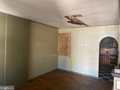 503 Broadway, Gloucester, NJ 08030-2407