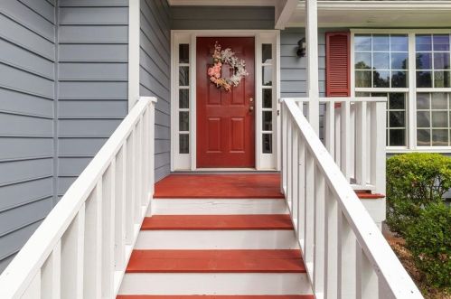 181 Shallow Ridge Ln, Kennesaw, GA 30144-5319
