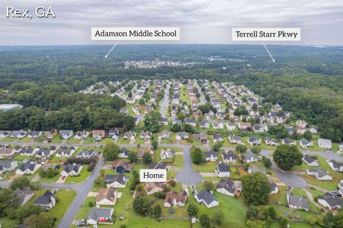 5892 Grn Mdw Way, Rex GA 30273-1163 exterior