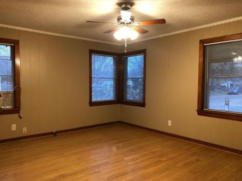 4000 Townsend Dr, Fort Worth TX  76110-5949 exterior