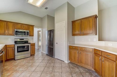 7107 Oaklawn, Garland TX  75048-2023 exterior