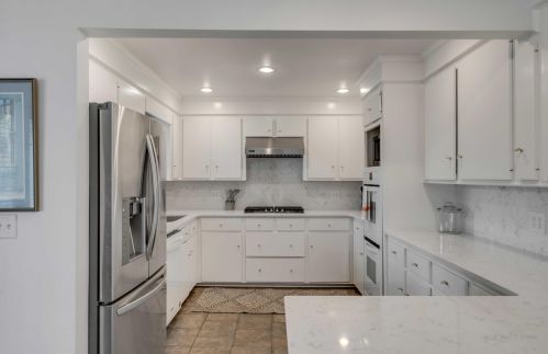 2201 Palm Blvd, Isle Of Palms SC  29451-2349 exterior