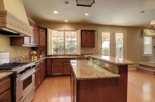 8916 Visage Cir, Fair Oaks, CA 95628-4190