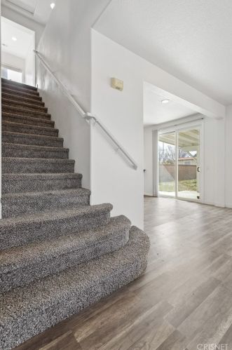 44015 Moccasin Pl, Lancaster CA  93536-6857 exterior