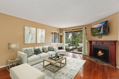 6567 Camino Capistrano, Carlsbad, CA 92009-4523