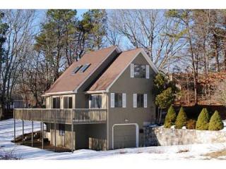 30 Sherwood Dr, Westerly, RI 02891-3702