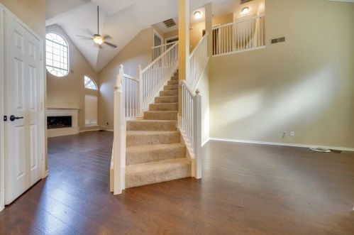 917 Carver Cir, Lewisville, TX 75077-2946