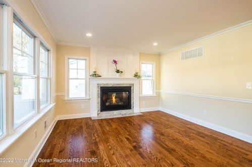 57 Louis Cir, Tinton Falls NJ  07701-6220 exterior