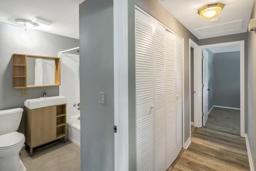 4019 Haverstraw Dr, Cincinnati OH 45241-2608 exterior