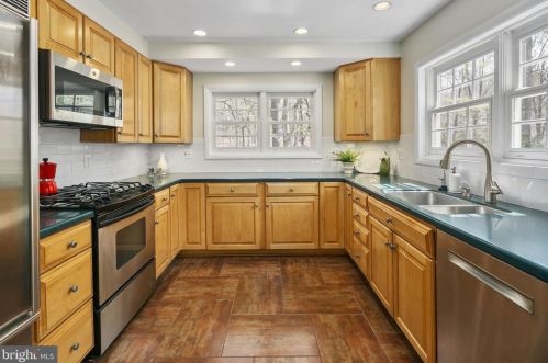 10615 Meadowhill Rd, Silver Spring MD 20901-1532 exterior