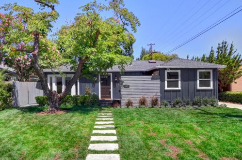 1067 Middlefield Ave, Stockton, CA 95204-6232