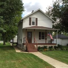 306 Oak St, Buckley, IL 60918-7056
