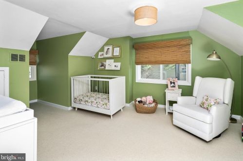 32 Snowden Ln, Princeton NJ 08540-3650 exterior