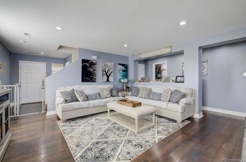 922 Willow Dr, Denver CO  80603-7761 exterior