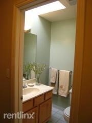 1359 Scott St, San Francisco CA  94115-4010 exterior